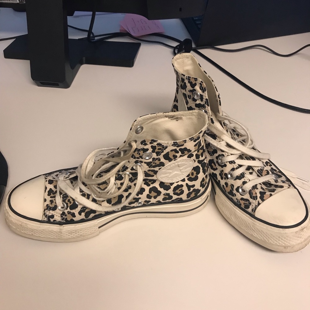 Elevated Converse! Barely worn, just needs new laces.